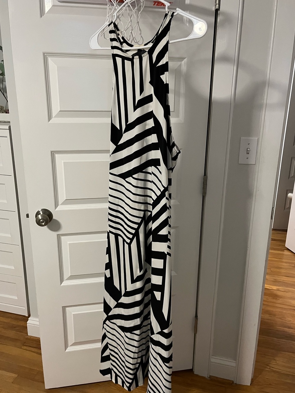 Black and White Geometric Maxi Dress - Sleek Striped Design Tobi